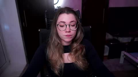 Snapshot of remywild chatting on 06-19-26, 01:04 RemyWild online show from 06-19-26, 01:04