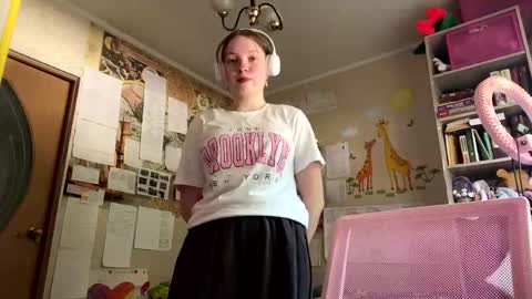 Annabel online show from 06-07-26, 08:18