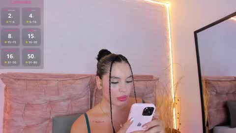 Snapshot of renatajhonson chatting on 05-23-26, 09:41 Renata online show from 05-23-26, 09:41