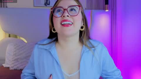 Snapshot of renatajoness1 chatting on 04-01-26, 11:55 Renata online show from 04-01-26, 11:55
