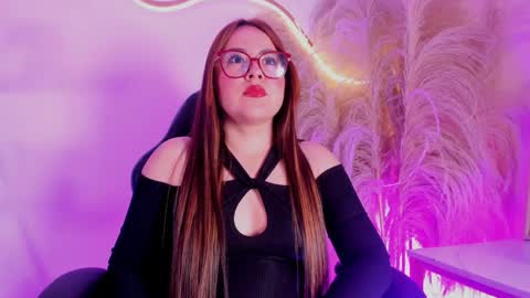 Snapshot of renatajoness1 chatting on 04-03-26, 03:26 Renata online show from 04-03-26, 03:26
