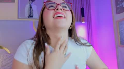 Snapshot of renatajoness1 chatting on 04-10-26, 11:59 Renata online show from 04-10-26, 11:59