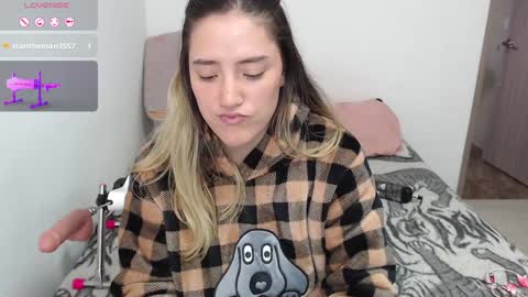 Snapshot of renathacohen chatting on 01-25-25, 09:25 sofia online show from 01-25-25, 09:25