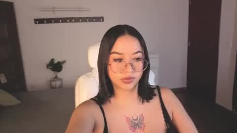 renaxi_smith online show from 07-11-26, 07:27