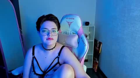 Snapshot of renee_turner chatting on 01-10-25, 01:53 renee_turner online show from 01-10-25, 01:53