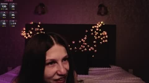Snapshot of renettaschmeling chatting on 06-08-26, 01:28 Christina online show from 06-08-26, 01:28