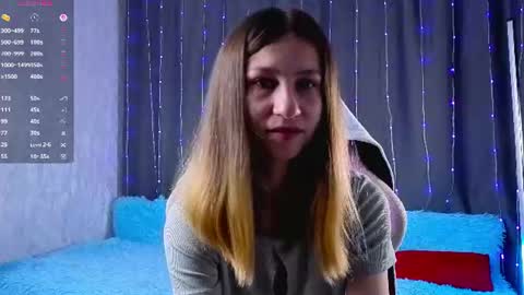 Snapshot of renettaschmeling chatting on 07-09-26, 06:01 Christina online show from 07-09-26, 06:01