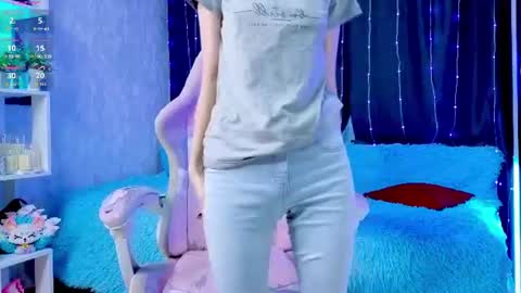 Snapshot of renettaschmeling chatting on 07-11-26, 05:15 Christina online show from 07-11-26, 05:15