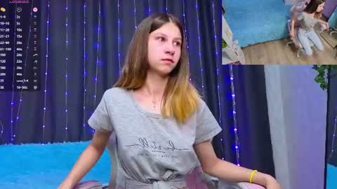 Snapshot of renettaschmeling chatting on 07-21-26, 05:26 Christina online show from 07-21-26, 05:26