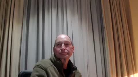 renewal_stretch online show from 06-12-26, 11:42