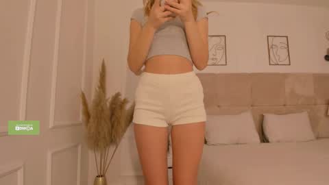 Rennatha online show from 02-22-26, 10:14