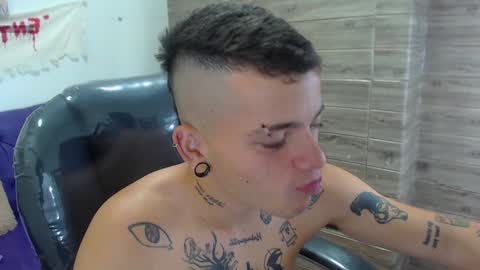 R E N E  online show from 12-05-24, 03:59