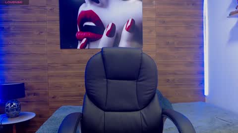 R E N E  online show from 01-22-25, 08:28