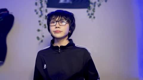 Snapshot of rennuts chatting on 12-04-24, 04:49 rennuts online show from 12-04-24, 04:49