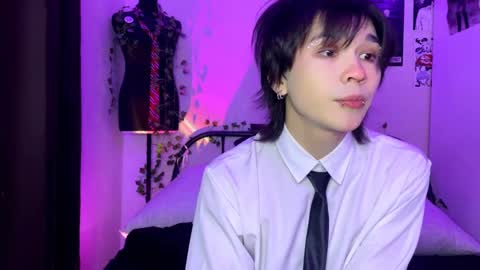 Snapshot of rennuts chatting on 02-03-25, 02:34 rennuts online show from 02-03-25, 02:34