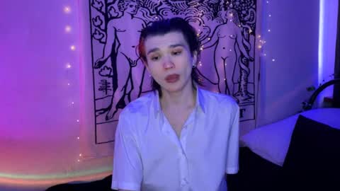 Snapshot of rennuts chatting on 02-17-25, 10:07 rennuts online show from 02-17-25, 10:07