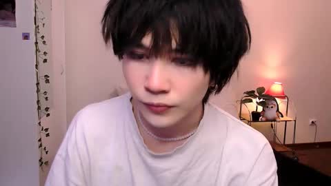 Snapshot of rennuts chatting on 09-13-25, 11:54 rennuts online show from 09-13-25, 11:54