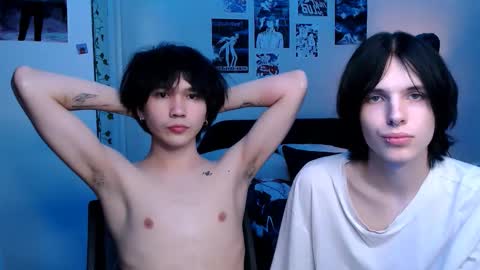 Snapshot of rennuts chatting on 09-22-25, 06:54 rennuts online show from 09-22-25, 06:54