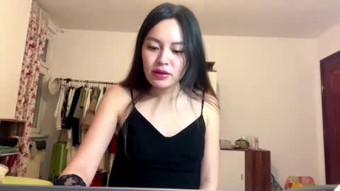Snapshot of rensato chatting on 01-11-26, 05:18 Renata online show from 01-11-26, 05:18
