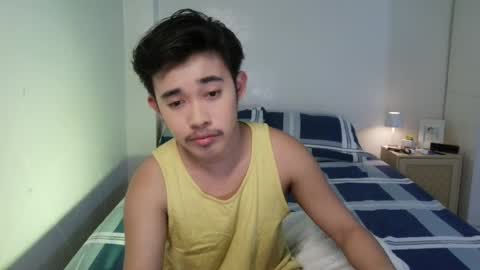 Snapshot of renzamora chatting on 04-08-26, 09:59 rnezamora online show from 04-08-26, 09:59