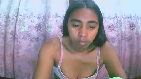 Snapshot of rephaleta chatting on 10-14-25, 06:47 Rephaleta online show from 10-14-25, 06:47