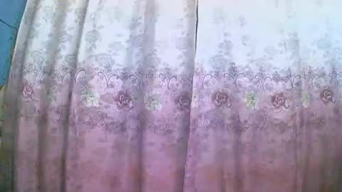 Snapshot of rephaleta chatting on 10-16-25, 10:49 Rephaleta online show from 10-16-25, 10:49