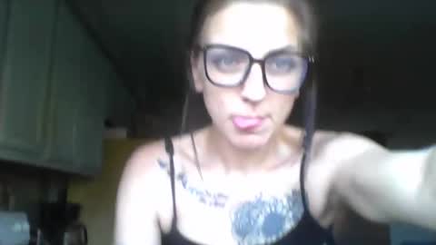 ressaella online show from 10-20-25, 10:43