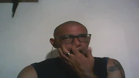 Snapshot of retlam37 chatting on 02-24-25, 08:06 Walter online show from 02-24-25, 08:06