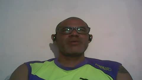 Snapshot of retlam37 chatting on 02-25-25, 06:03 Walter online show from 02-25-25, 06:03