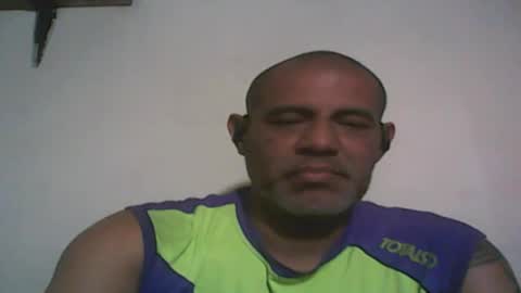 Snapshot of retlam37 chatting on 10-09-25, 05:38 Walter online show from 10-09-25, 05:38