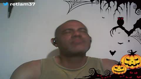 Snapshot of retlam37 chatting on 10-28-25, 04:49 Walter online show from 10-28-25, 04:49