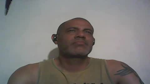 Snapshot of retlam37 chatting on 11-05-25, 04:34 Walter online show from 11-05-25, 04:34