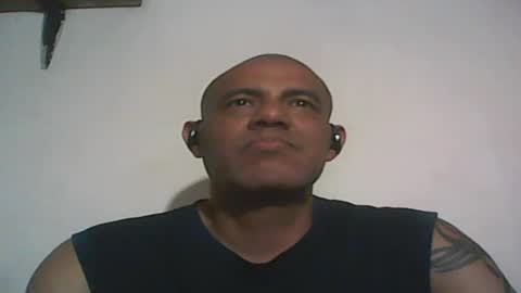 Snapshot of retlam37 chatting on 11-09-25, 04:00 Walter online show from 11-09-25, 04:00