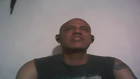 Snapshot of retlam37 chatting on 11-15-25, 07:05 Walter online show from 11-15-25, 07:05