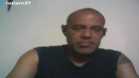 Snapshot of retlam37 chatting on 11-18-25, 04:28 Walter online show from 11-18-25, 04:28