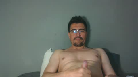 Snapshot of rewing1908 chatting on 06-22-26, 11:13 rewing1908 online show from 06-22-26, 11:13