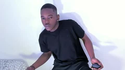 Snapshot of rey_bbc chatting on 06-20-26, 12:19 rey_bbc online show from 06-20-26, 12:19