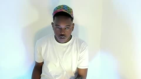 Snapshot of rey_bbc chatting on 06-22-26, 04:26 rey_bbc online show from 06-22-26, 04:26