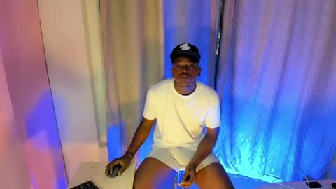 Snapshot of rey_bbc chatting on 07-27-26, 09:38 rey_bbc online show from 07-27-26, 09:38