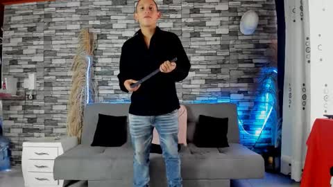 reymasterhot online show from 10-20-25, 08:31