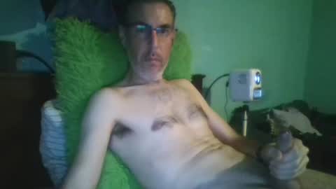 reyes_albert2006 online show from 09-12-25, 11:43