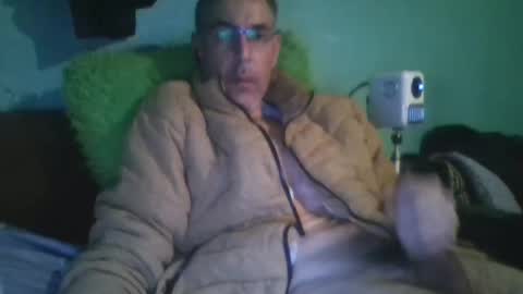 reyes_albert2006 online show from 01-12-26, 10:20