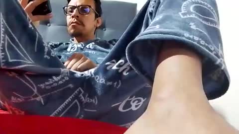 Snapshot of reyfons chatting on 09-11-25, 10:37 Naruto Uchiha online show from 09-11-25, 10:37