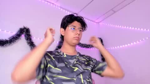 reylatino24 online show from 01-09-26, 08:32