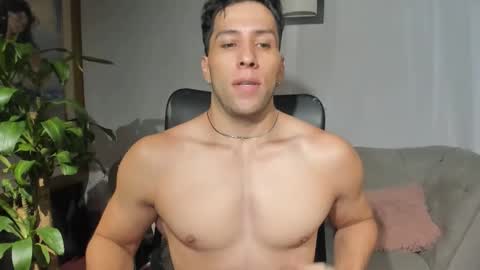 Snapshot of reymond_peter chatting on 01-10-26, 07:21 REYMOND PETER online show from 01-10-26, 07:21