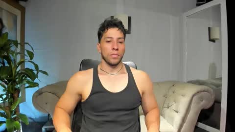 Snapshot of reymond_peter chatting on 02-19-26, 02:18 REYMOND PETER online show from 02-19-26, 02:18