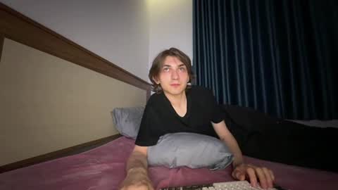 Snapshot of rezon2389 chatting on 06-12-26, 06:40 rezon2389 online show from 06-12-26, 06:40