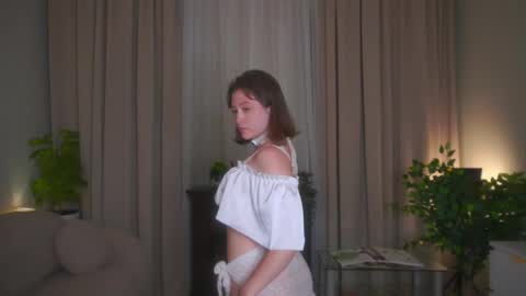 Snapshot of rhebageigel chatting on 06-14-26, 10:23 Nanami online show from 06-14-26, 10:23