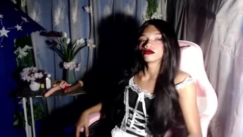 Snapshot of rhiana_slut chatting on 10-26-25, 01:11 rhiana_slut online show from 10-26-25, 01:11