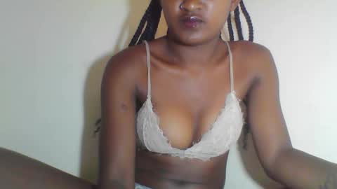Snapshot of rhoanna chatting on 05-28-26, 08:22 rhoanna online show from 05-28-26, 08:22